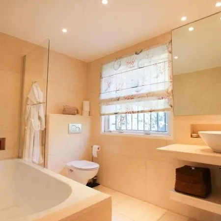Feriehus Modern In Gassin With Private Pool Saint-Tropez