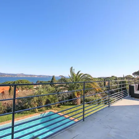 Modern In Gassin With Private Pool